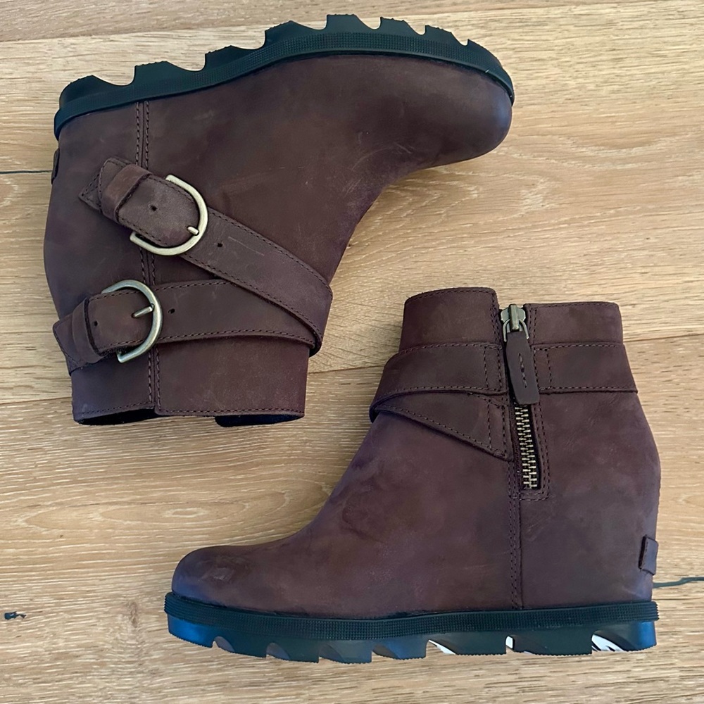 Sorel Leather Joan of Arc II Buckle Boot